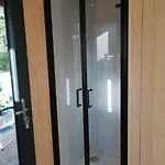 Joli Climatise Avec Jacuzzi Prive Et Entree Independante *
