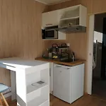 Joli Climatisé Avec Jacuzzi Privé Et Entrée Indépendante
