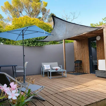 Joli Climatise Avec Jacuzzi Prive Et Entree Independante شقة Fréjus